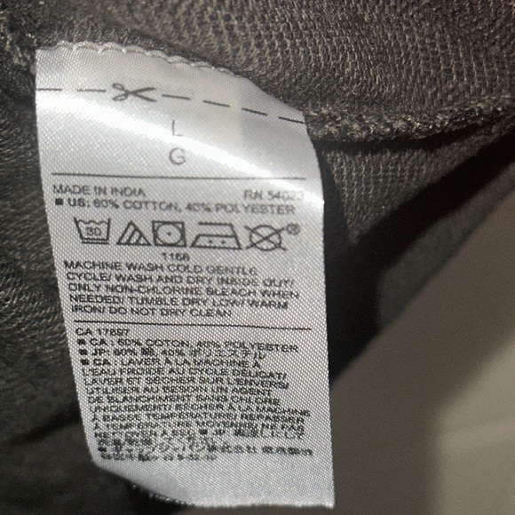 Banana Republic casual ss button up shirt. Size large. 60%cotton 40% polyester - Picture 3 of 4